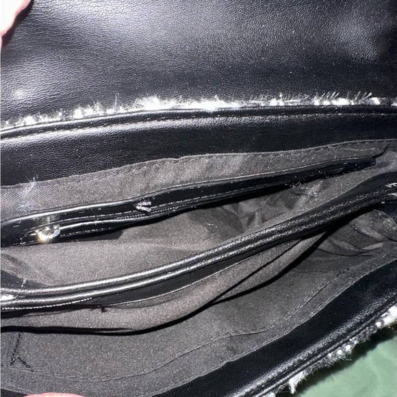 Badgley Mischka black & white tweed with silver tone hardware & heavy chain NWT - Picture 6 of 7